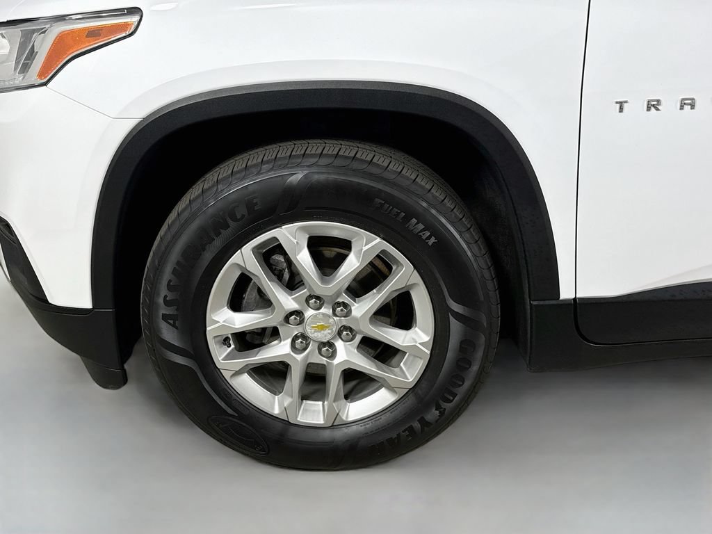 Used 2019 Chevrolet Traverse LS AWD/4WD image 34