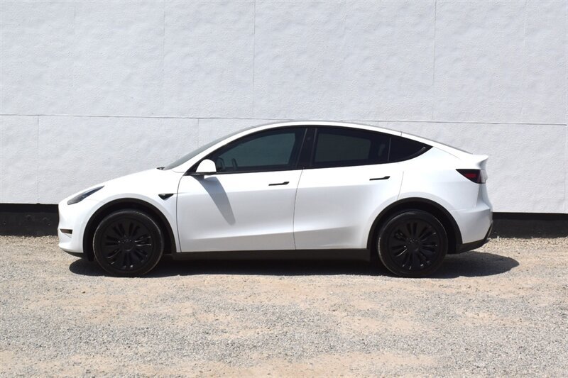 Used 2025 Tesla Model Y Long Range AWD/4WD image 9