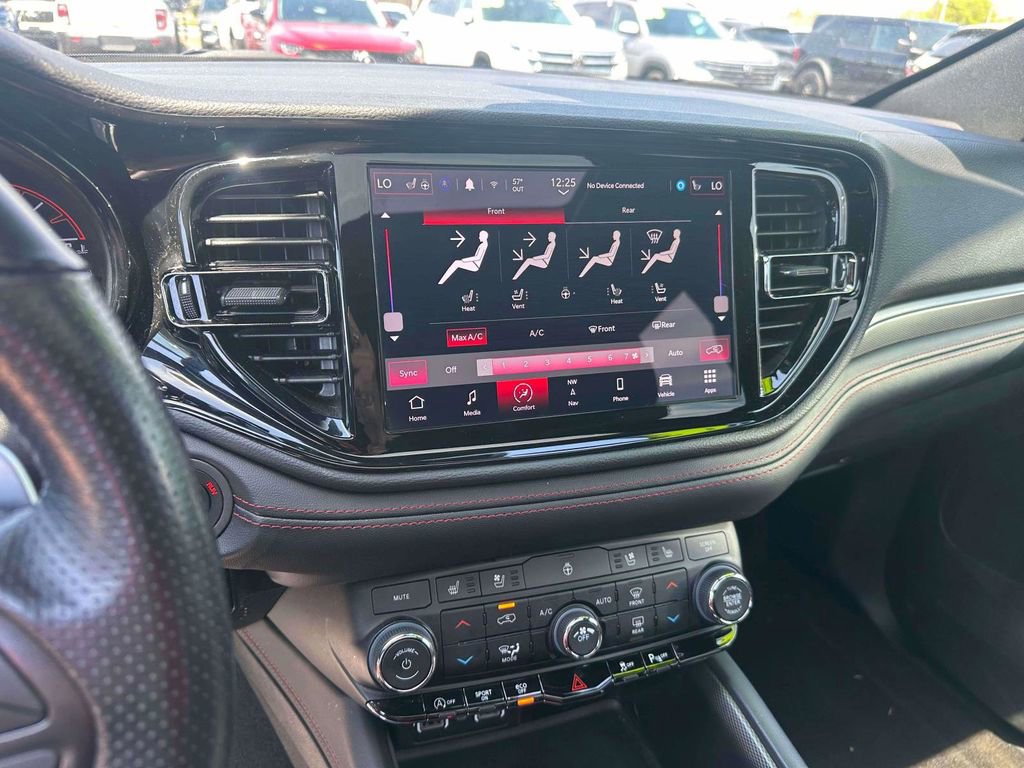 Used 2024 Dodge Durango GT AWD/4WD image 29