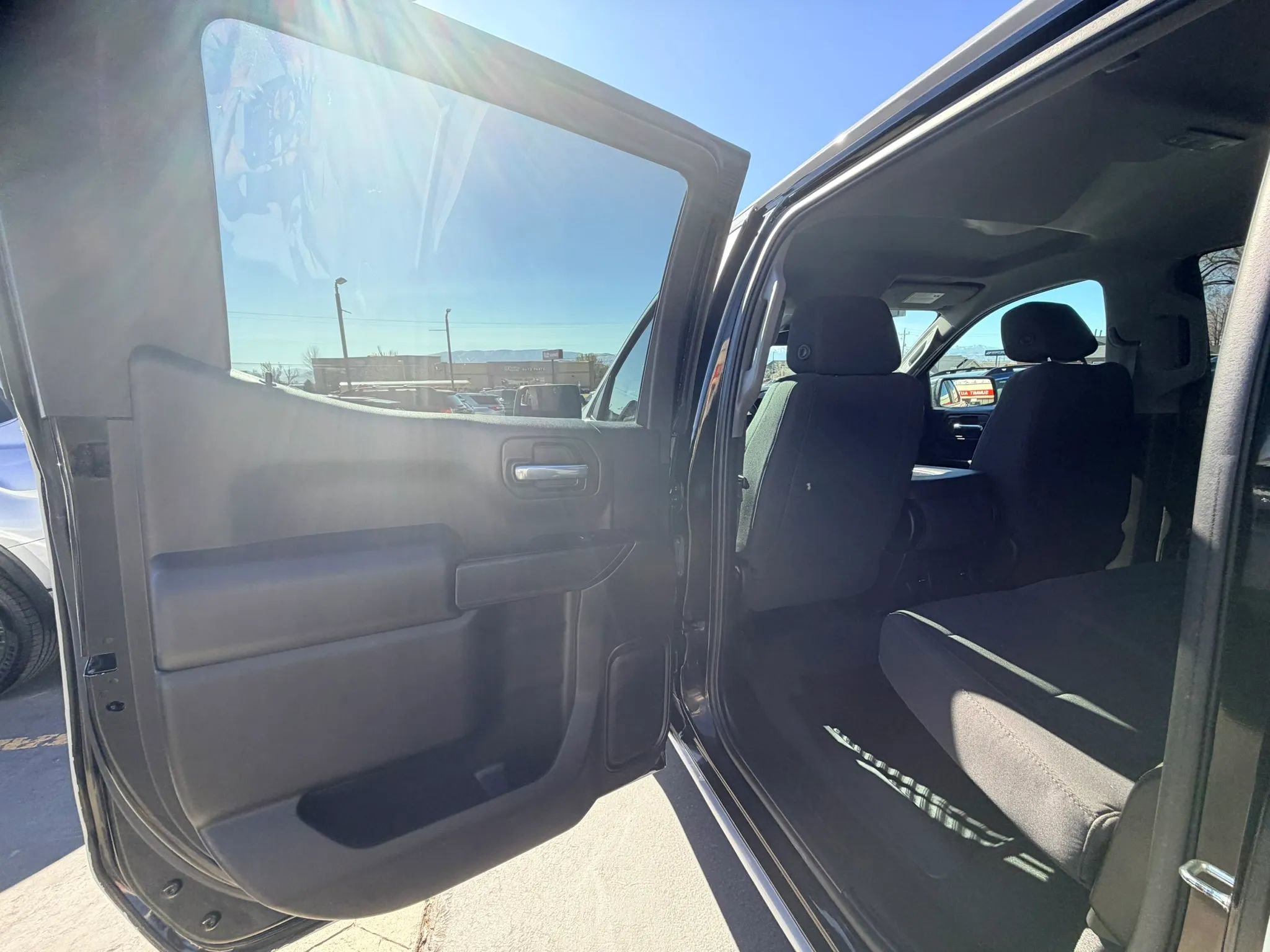 Used 2021 Chevrolet Silverado 1500 Custom Trail Boss w/ Safety Confidence Package AWD/4WD image 22