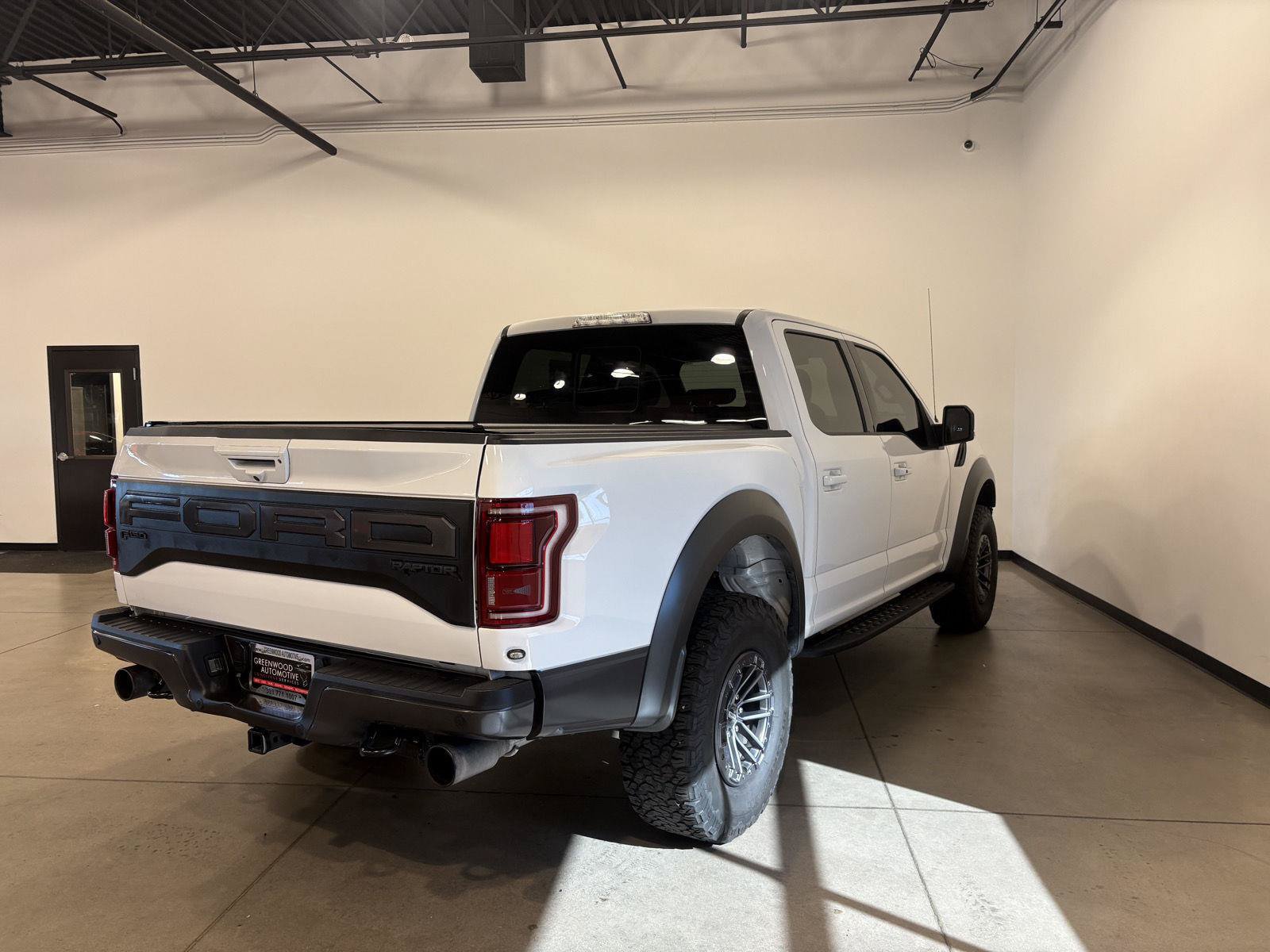 Used 2020 Ford F150 Raptor w/ Equipment Group 802A Luxury AWD/4WD image 3