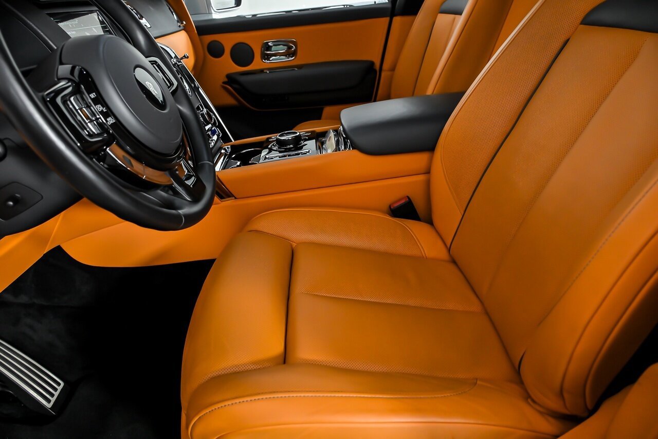 Used 2022 Rolls-Royce Cullinan AWD/4WD image 18