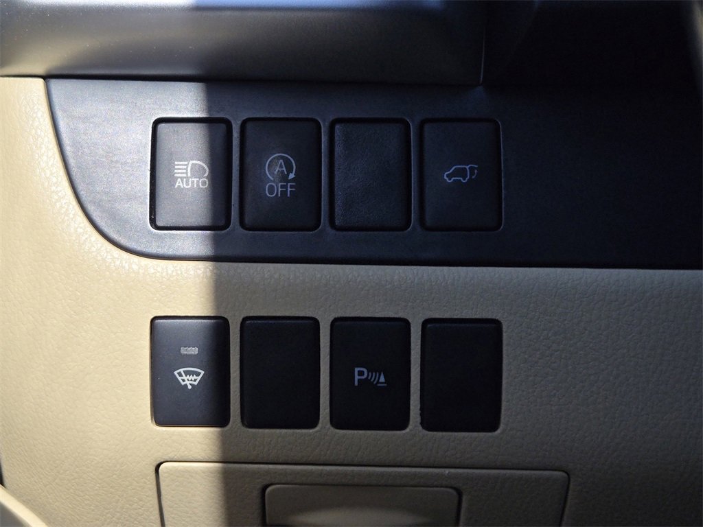 Used 2018 Toyota Highlander Limited w/ Protection Package #3 image 23