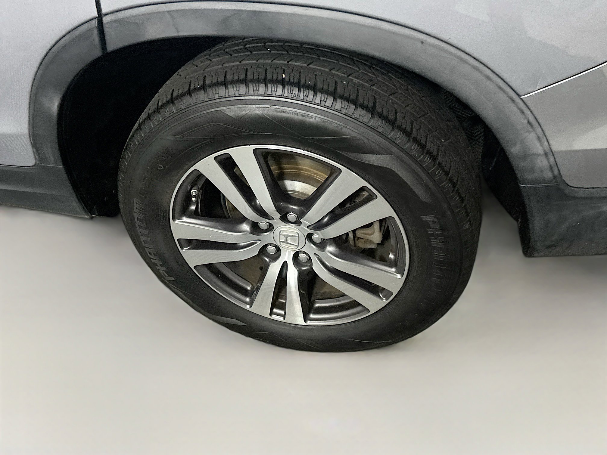 Used 2018 Honda Pilot EX image 11