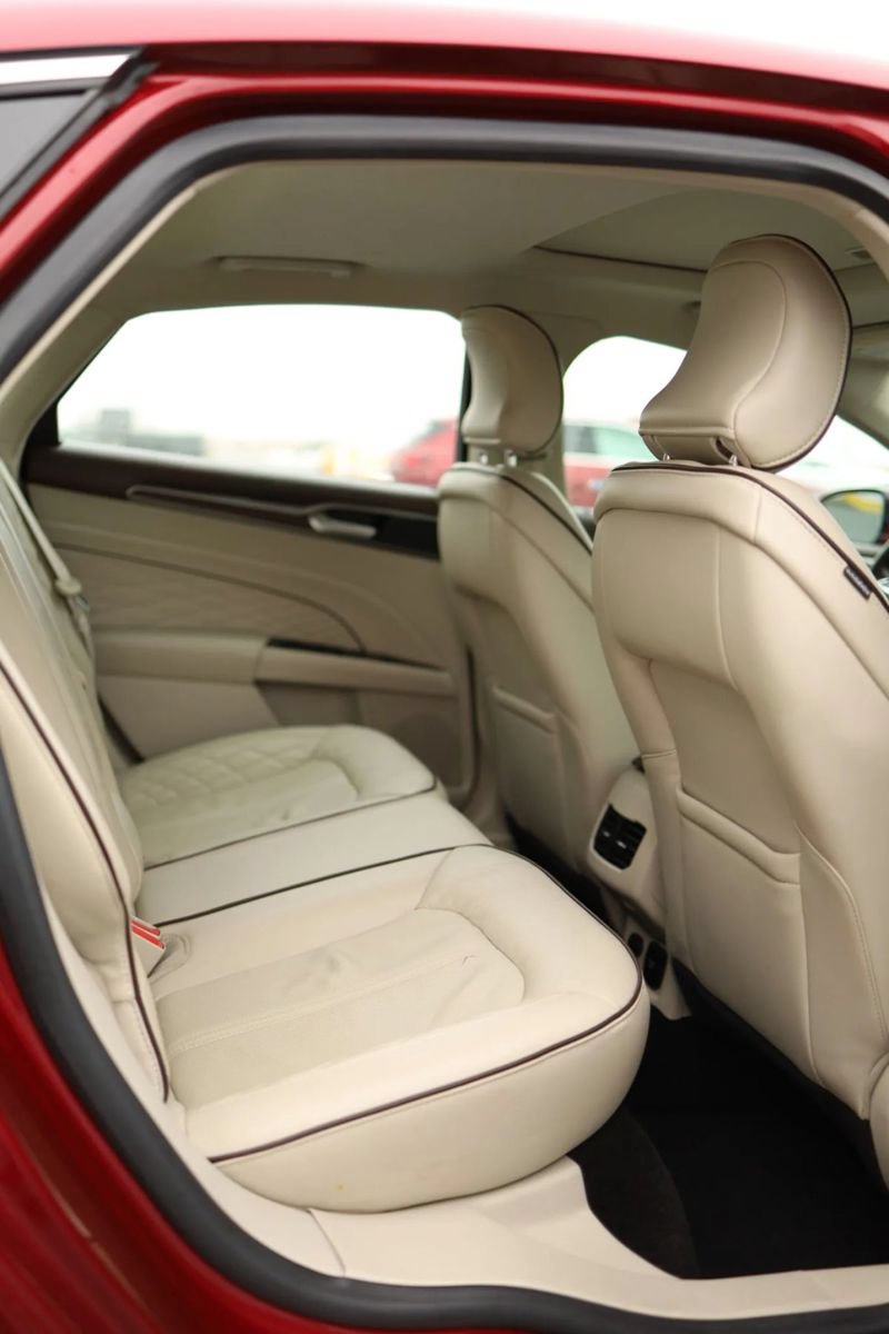 Used 2017 Ford Fusion Platinum AWD/4WD image 40