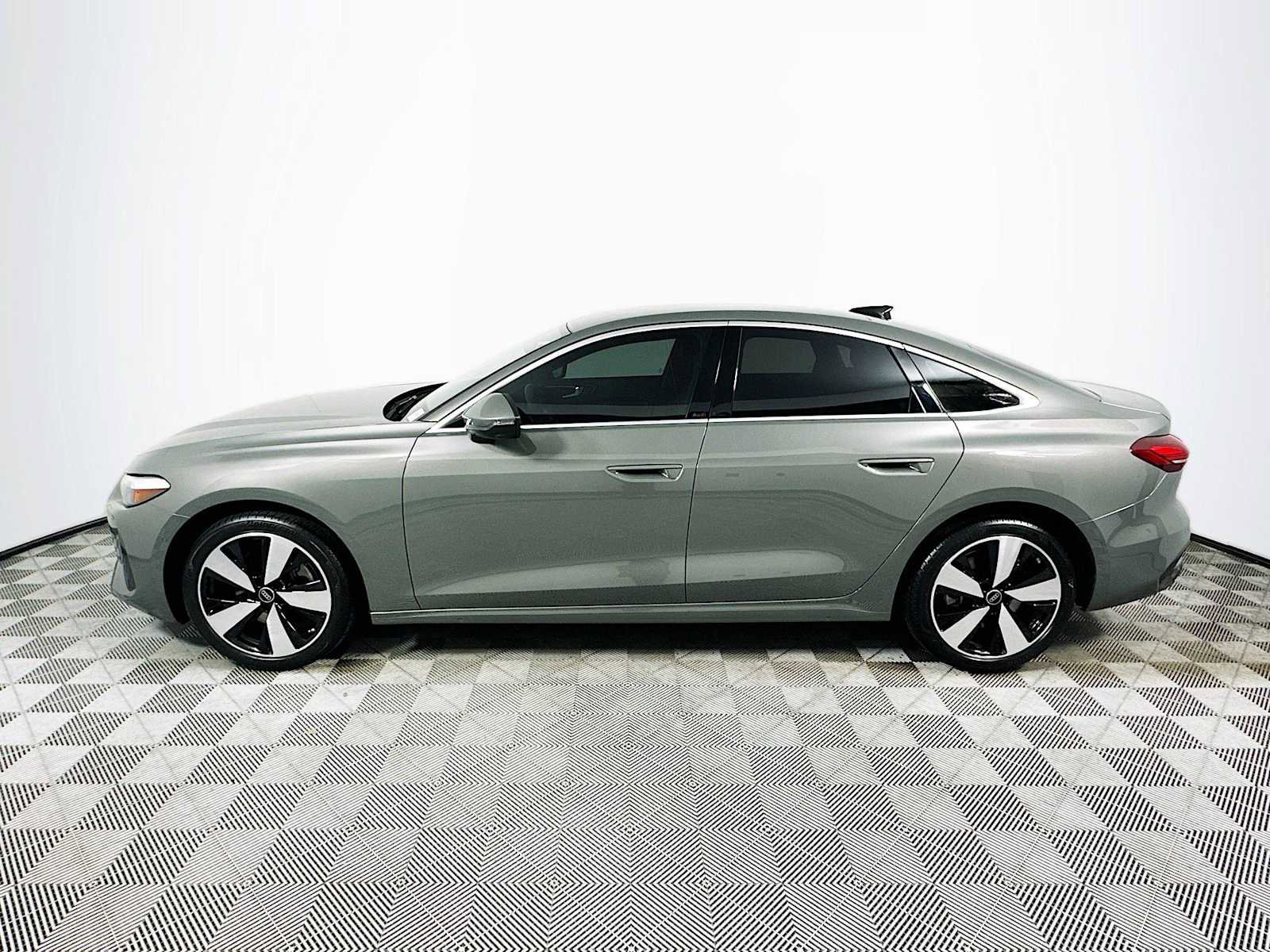 Certified 2025 Audi A5 2.0T Premium w/ Convenience Package image 4