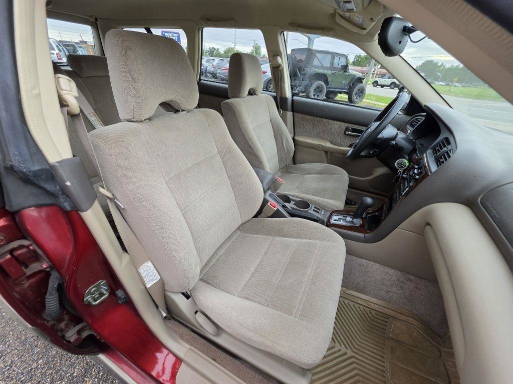 Used 2002 Subaru Outback Wagon AWD/4WD image 17