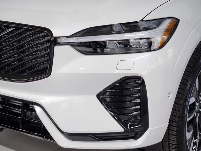 New 2026 Volvo XC60 T8 Ultra w/ Protection Package Premier image 12