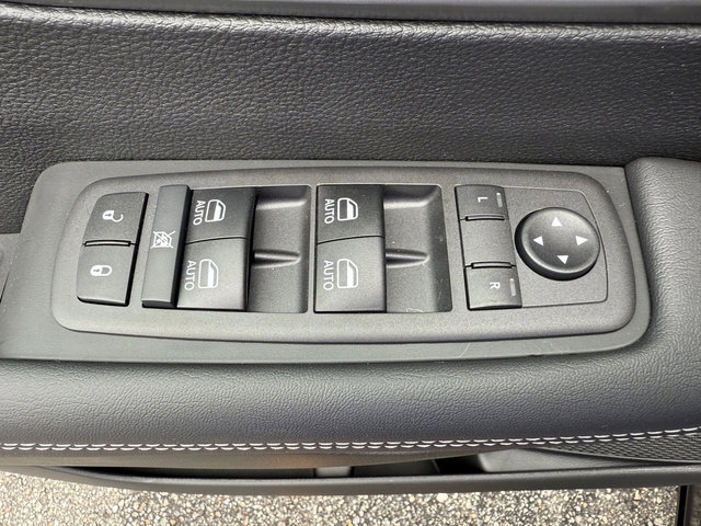 New 2026 Chrysler Pacifica Select image 14