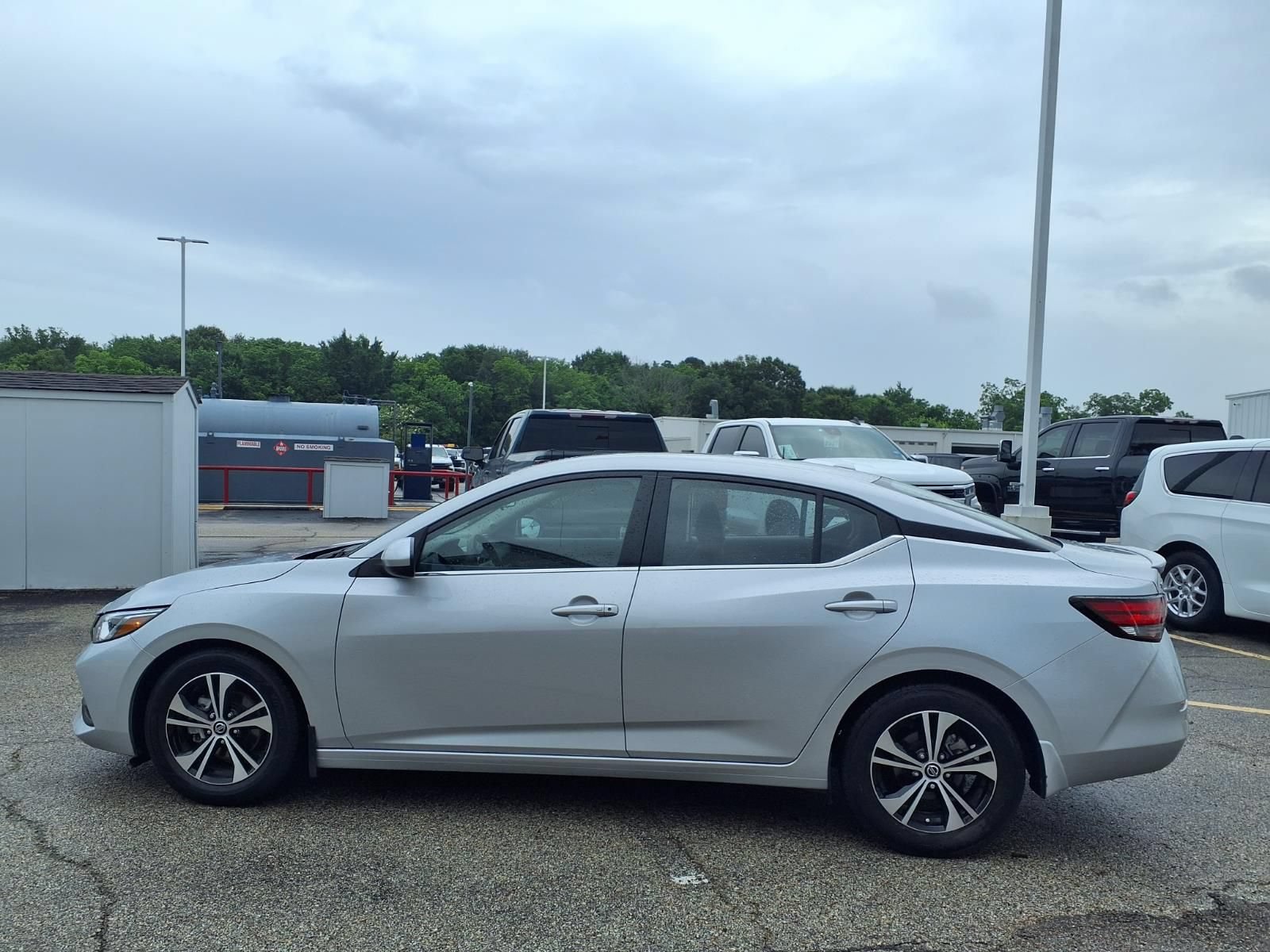 Used 2023 Nissan Sentra SV FWD image 24
