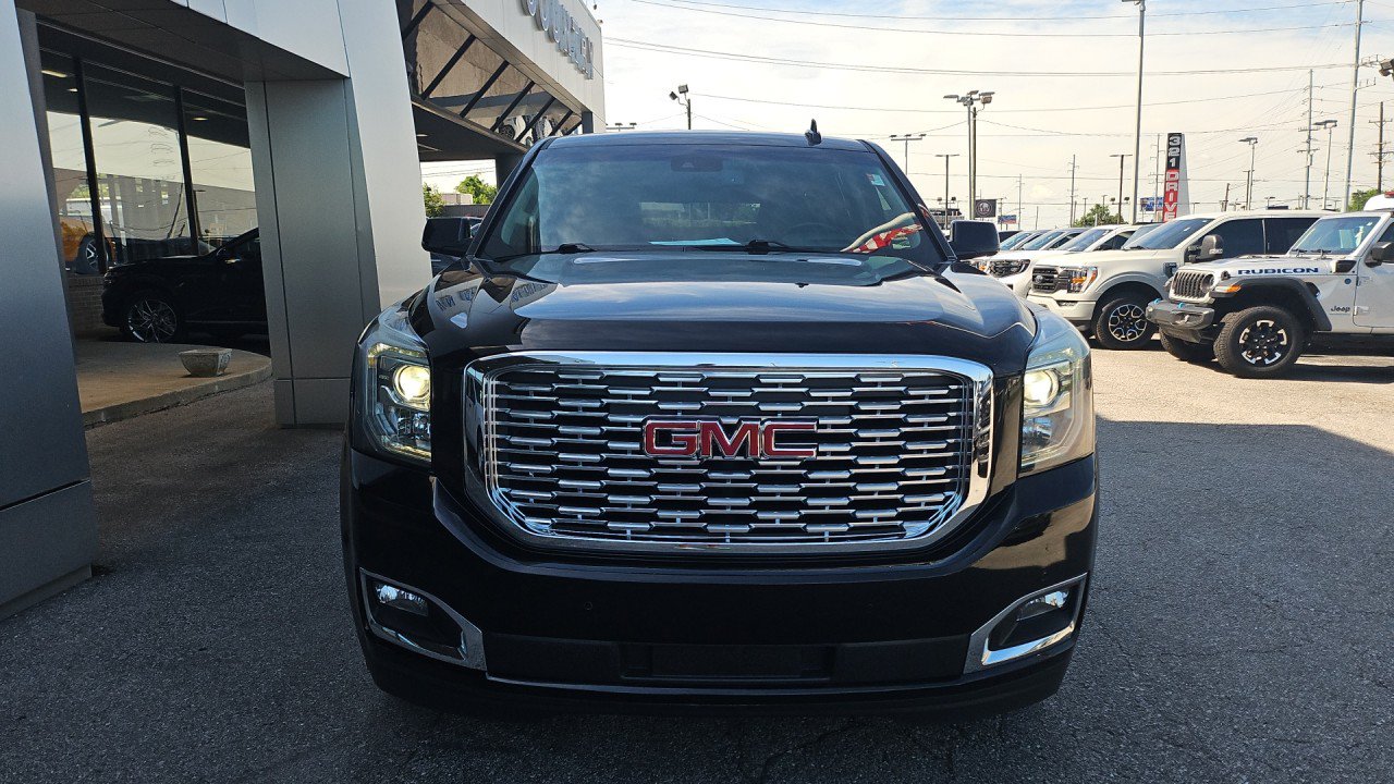 Used 2019 GMC Yukon XL Denali w/ Denali Ultimate Package RWD image 7