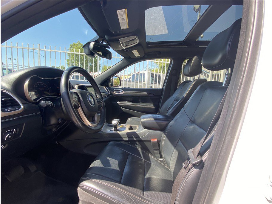 Used 2015 Jeep Grand Cherokee Limited w/ Luxury Group II image 14