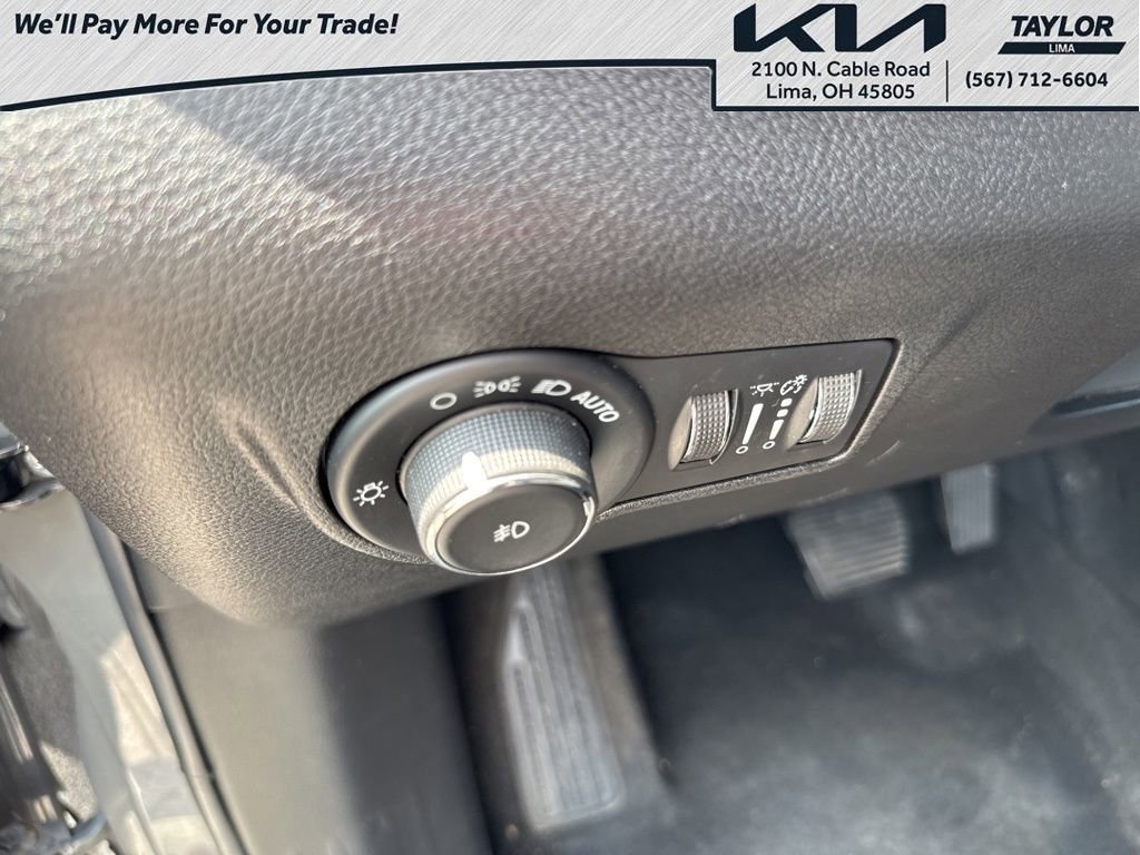 Used 2022 Jeep Compass Limited image 23