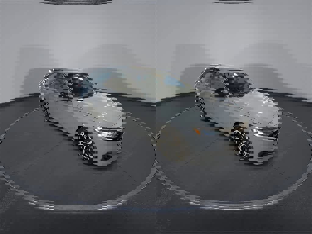 Used 2022 Honda Accord Sport image 2