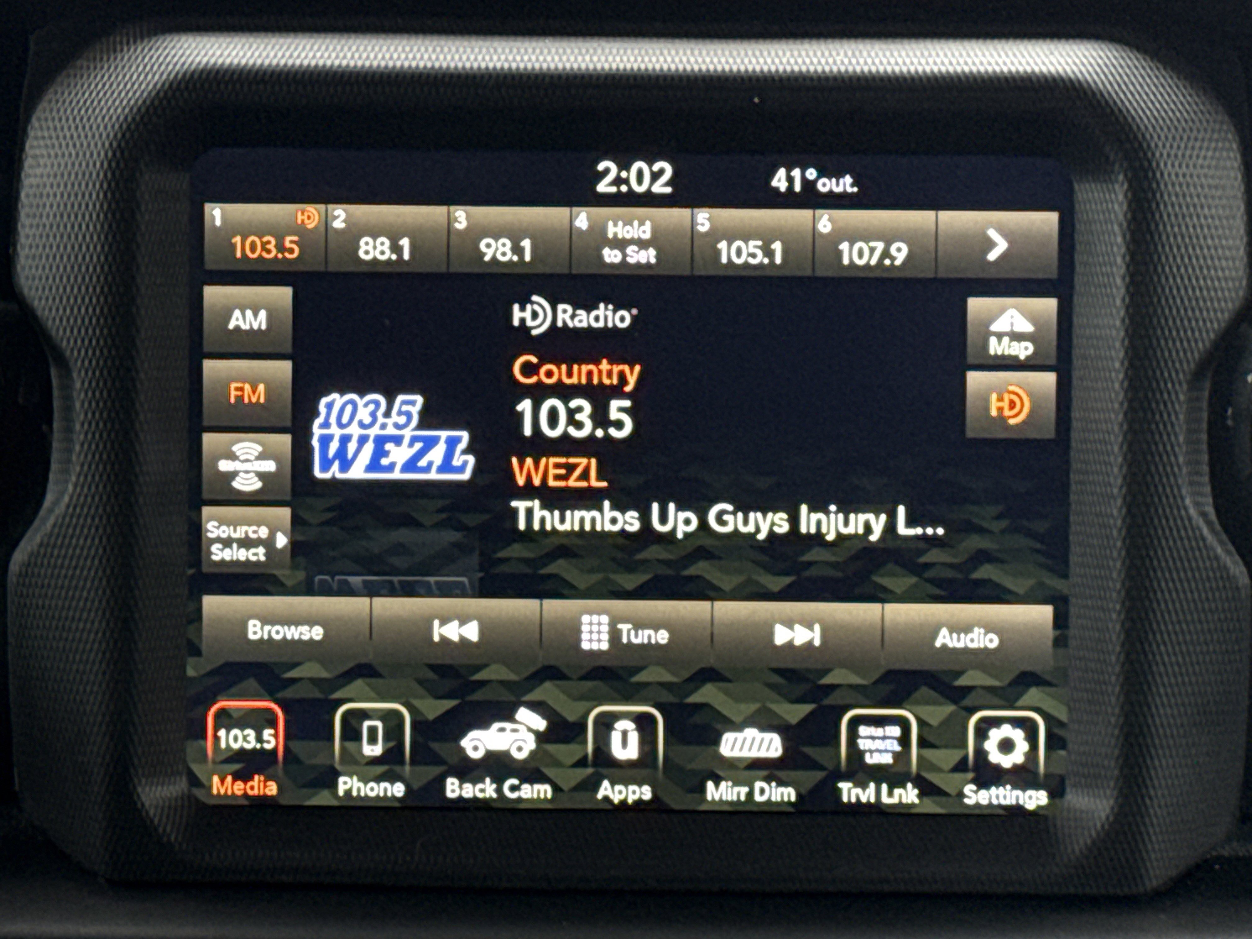 Used 2020 Jeep Wrangler Unlimited Sahara image 23