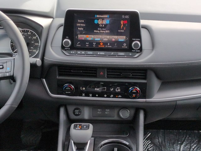 Certified 2026 Nissan Rogue SV FWD image 18