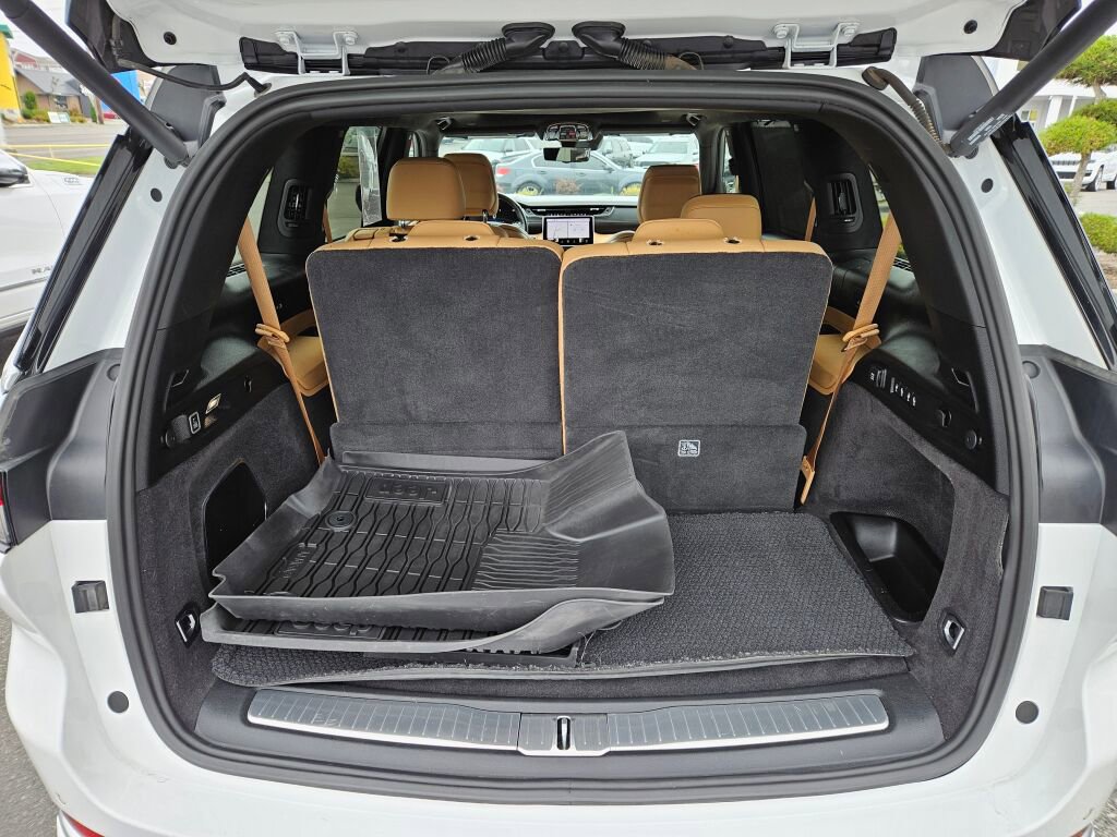 Used 2021 Jeep Grand Cherokee L Summit image 12