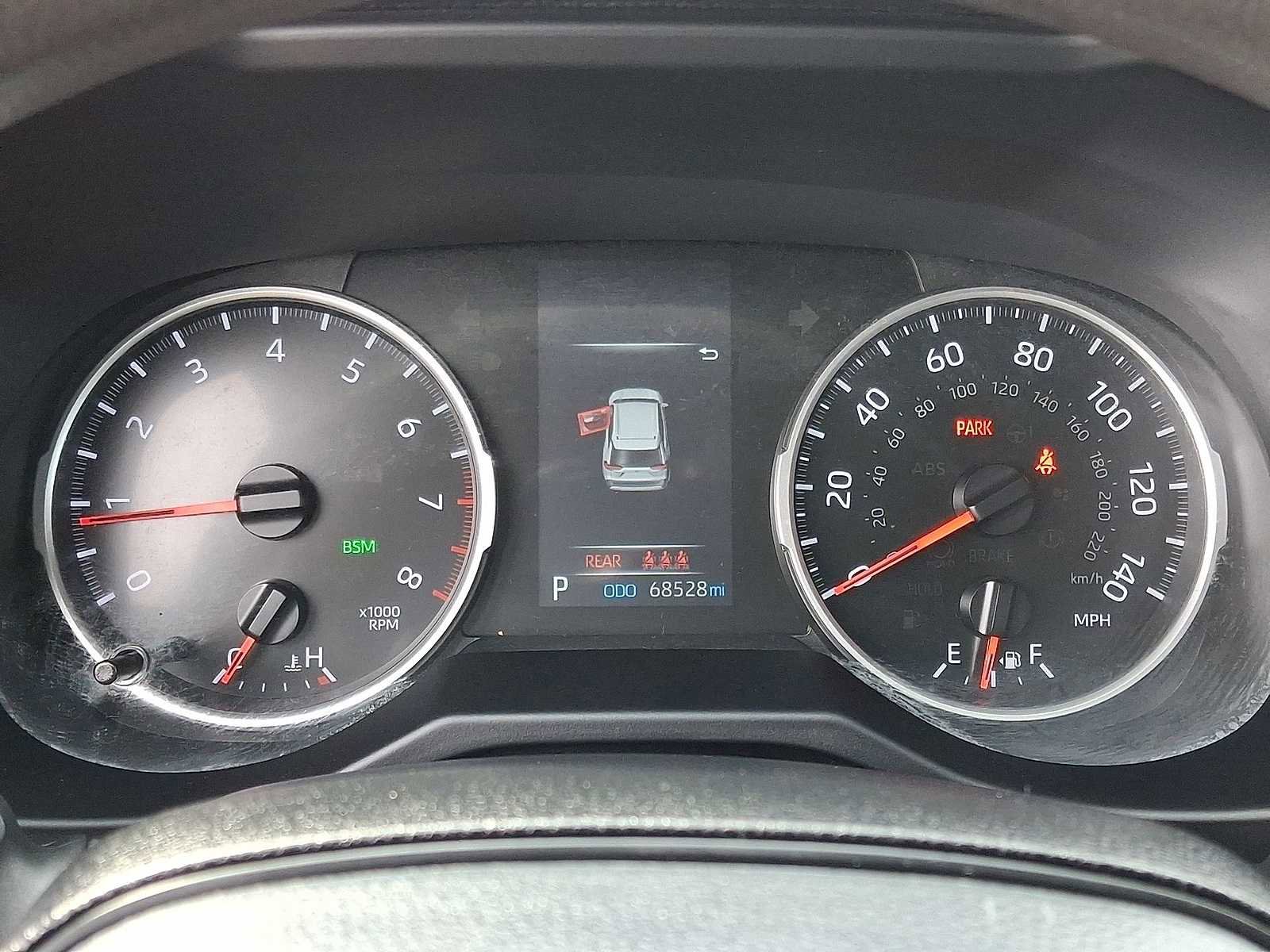 Used 2022 Toyota RAV4 XLE image 17