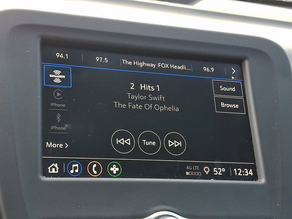 Used 2024 Chevrolet Equinox LT image 29