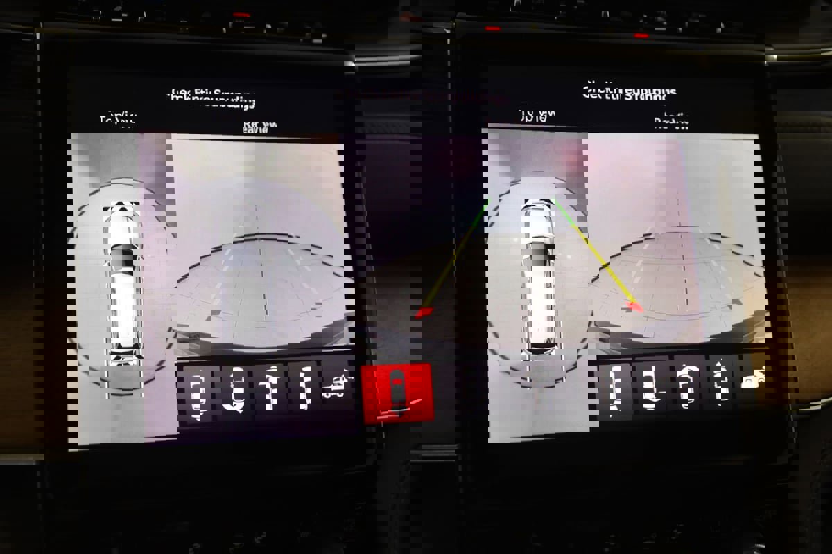 Used 2023 Jeep Grand Cherokee Summit image 11