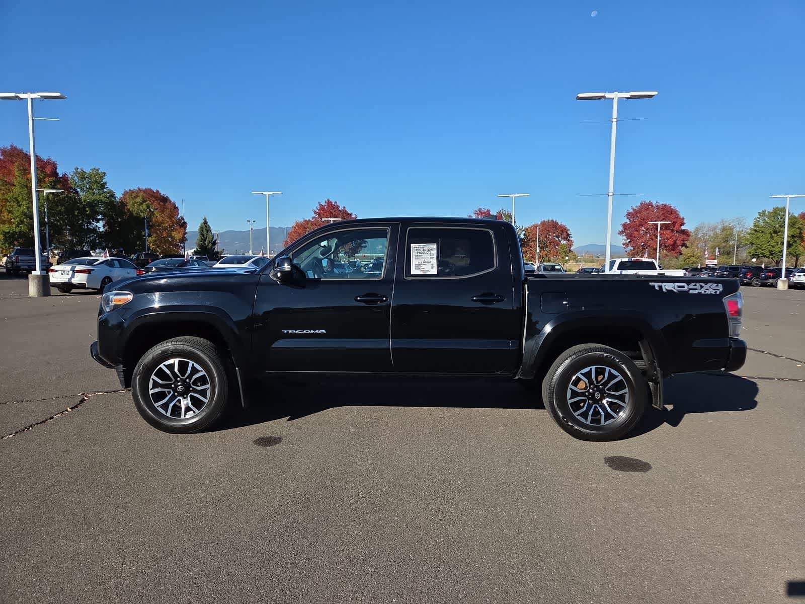 Used 2021 Toyota Tacoma TRD Sport AWD/4WD image 11