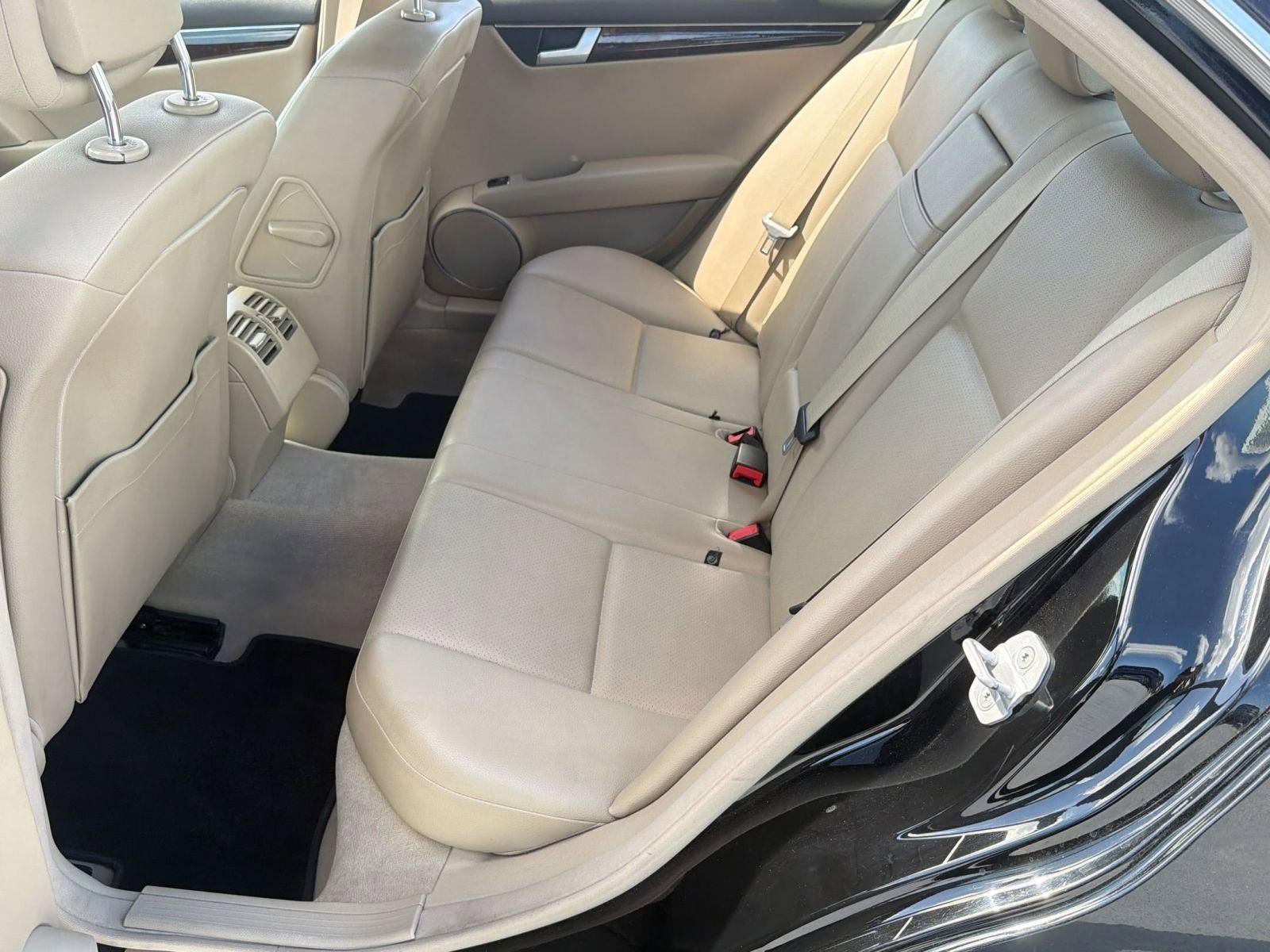 Used 2012 Mercedes-Benz C 250 Sedan image 14