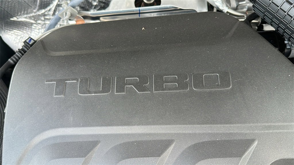 New 2025 Chevrolet Trax LT w/ LT Convenience Package image 31