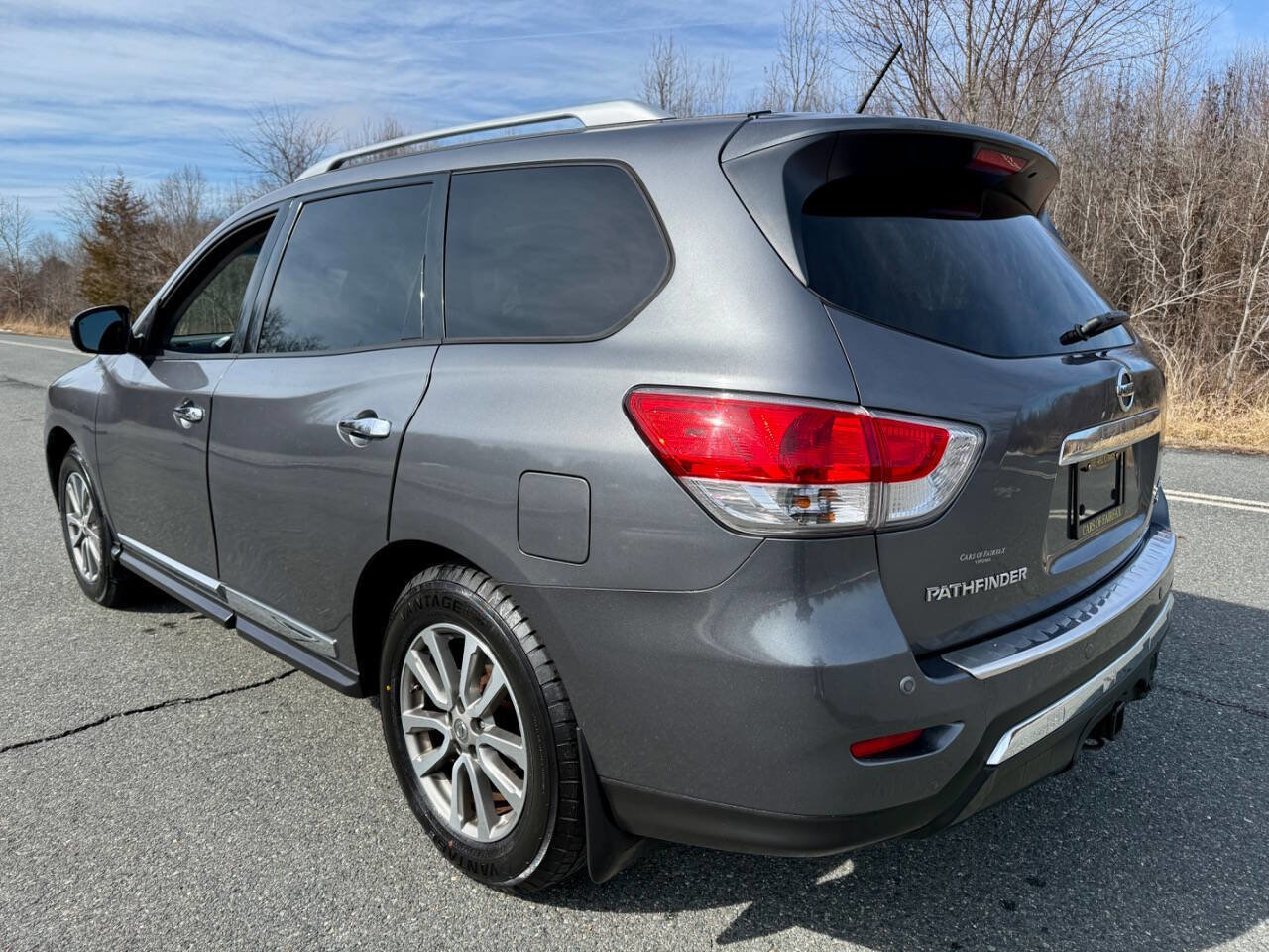 Used 2016 Nissan Pathfinder SL w/ SL Premium Package image 7