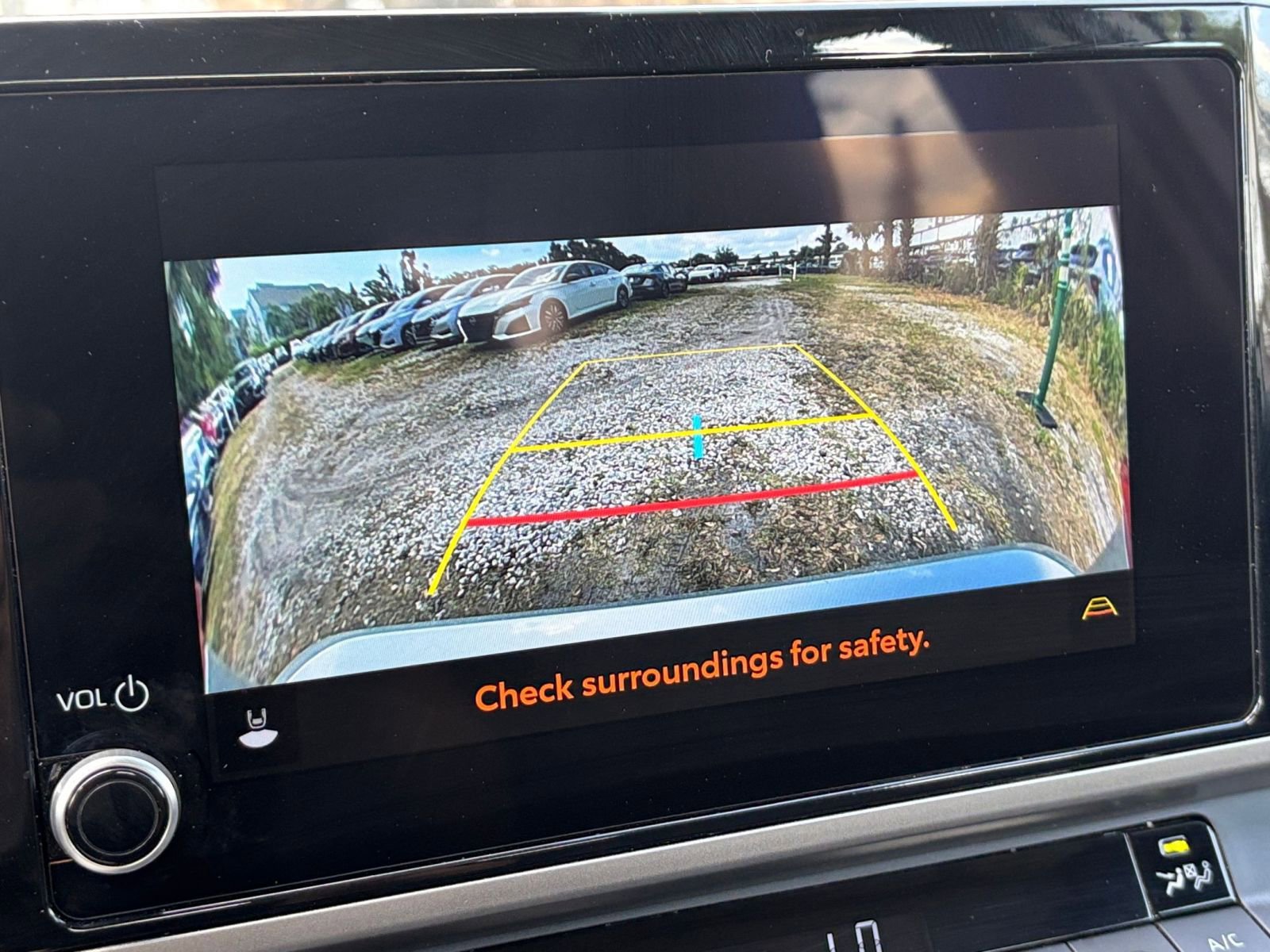 Used 2025 Toyota Camry LE FWD image 25