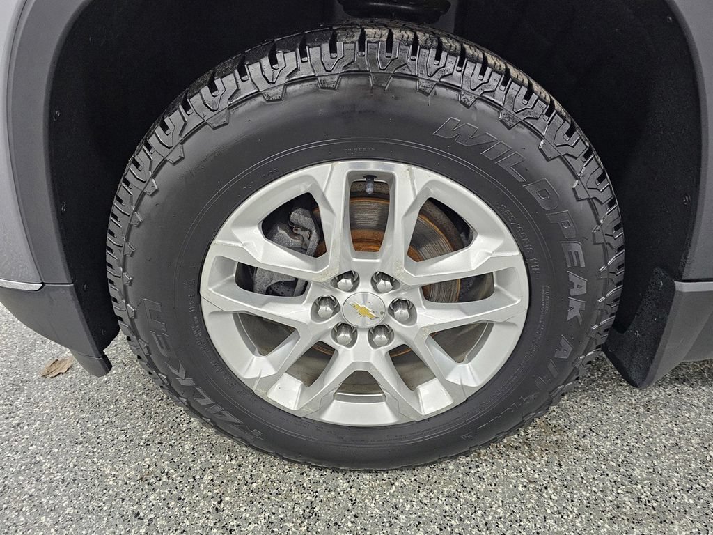 Used 2018 Chevrolet Traverse LT AWD/4WD image 9