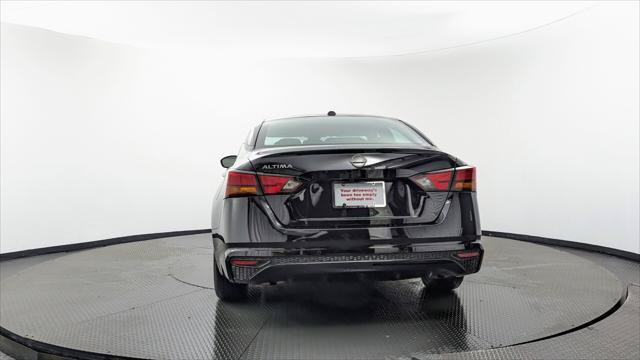 Used 2025 Nissan Altima 2.5 SV FWD image 7