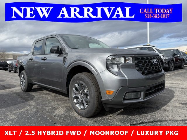 New 2025 Ford Maverick XLT
