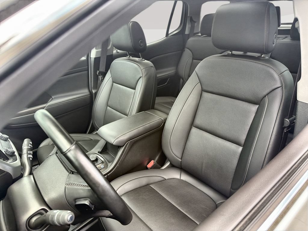 Used 2023 GMC Acadia SLT w/ Technology Package AWD/4WD image 13