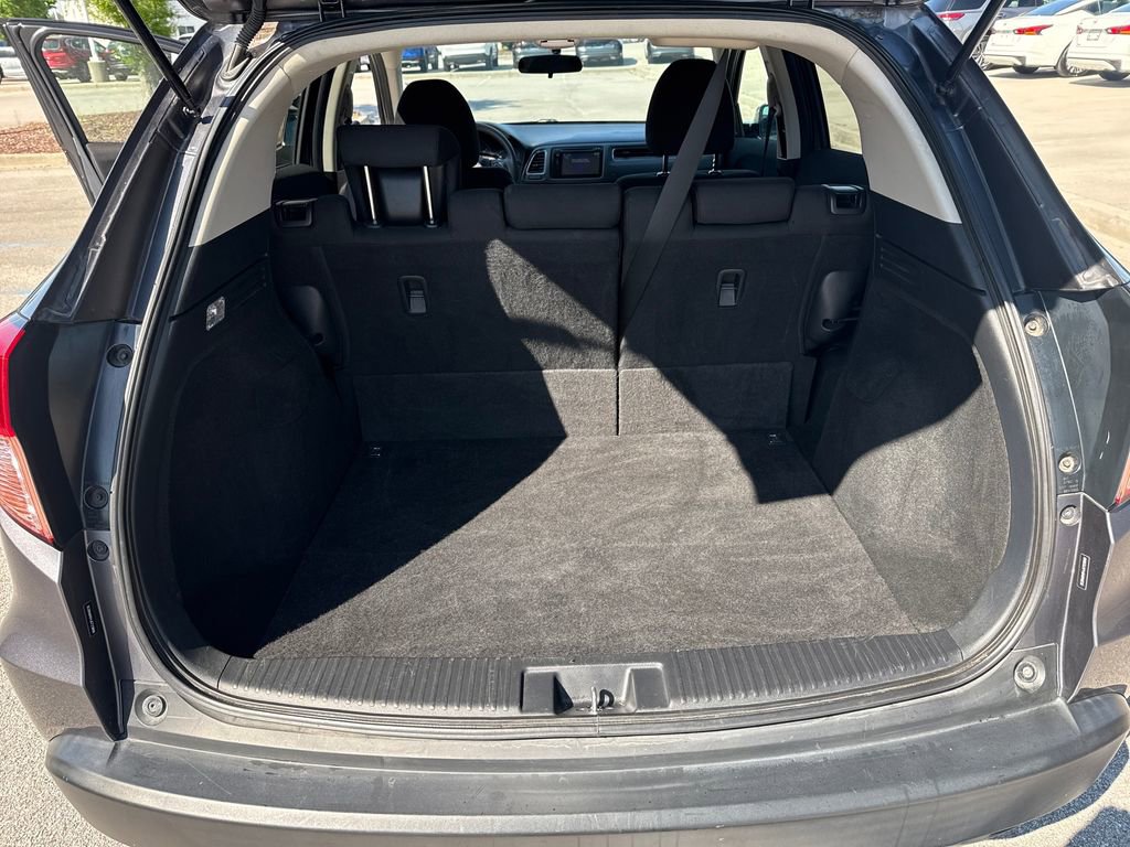Used 2018 Honda HR-V EX image 31