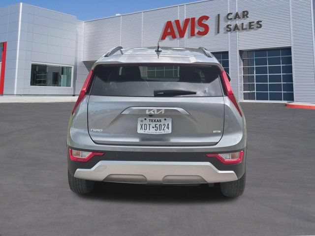 Used 2025 Kia Niro LX FWD image 7