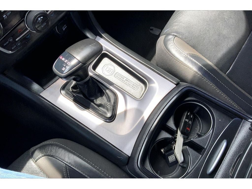 Used 2020 Dodge Charger SXT w/ Plus Group RWD image 18