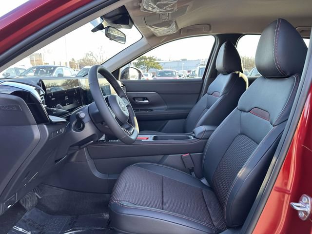 New 2026 Nissan Kicks SR FWD image 16