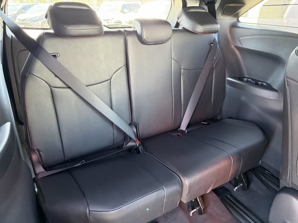 Certified 2026 Toyota Sienna XSE FWD image 20