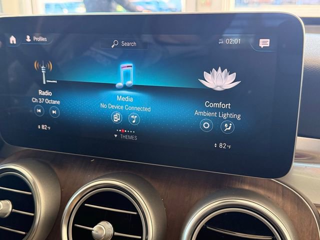 Used 2022 Mercedes-Benz GLC 300 4MATIC w/ Premium Package Lite image 32