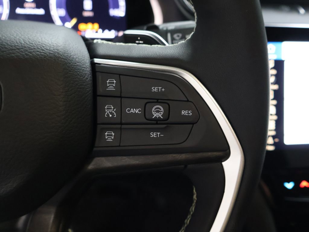 New 2026 Jeep Grand Cherokee Laredo image 24