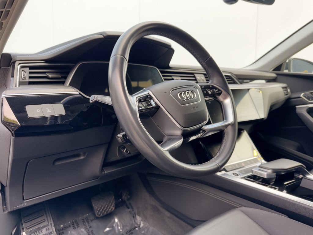 Used 2024 Audi Q8 e-tron Premium AWD/4WD image 4