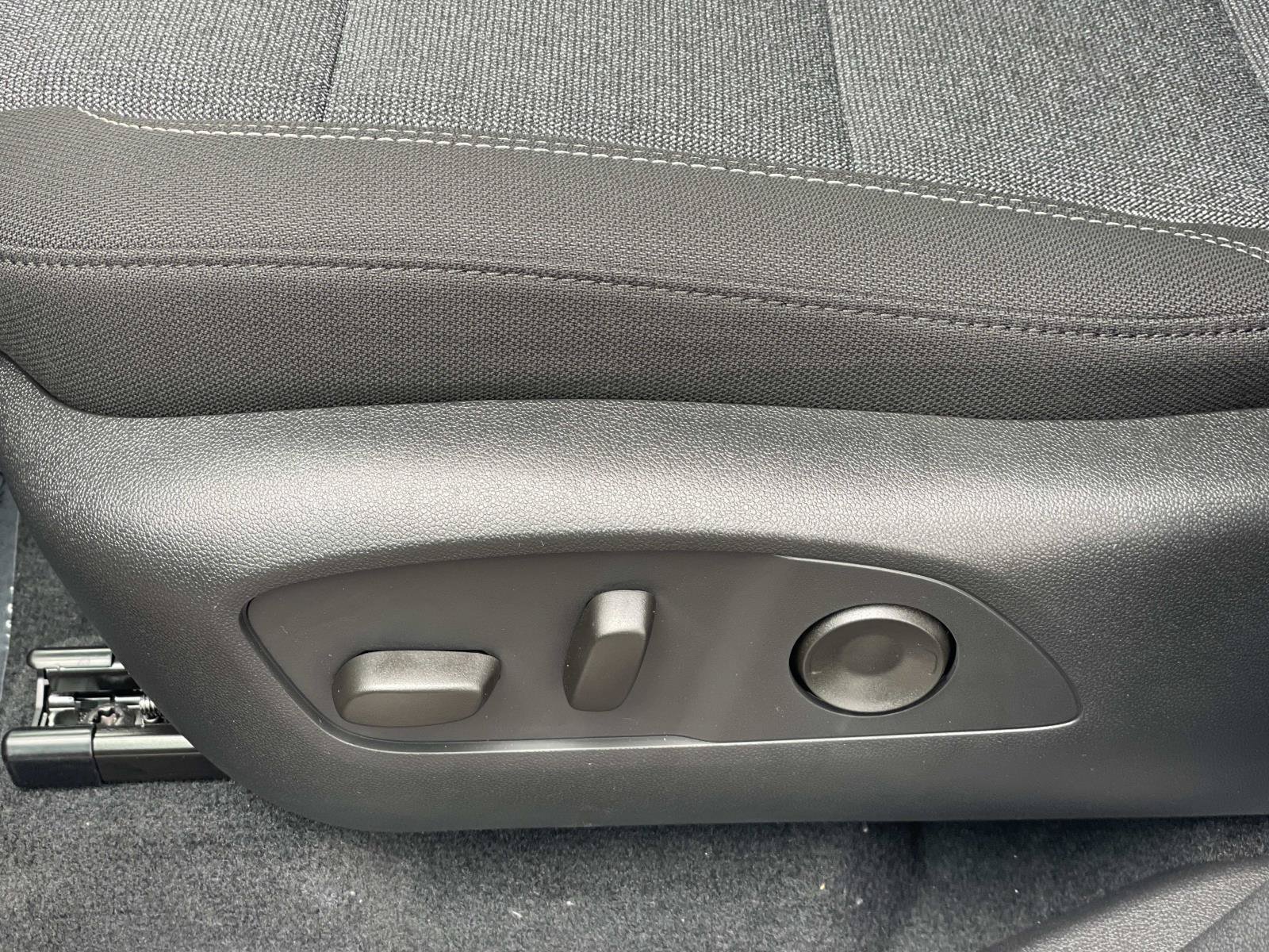 New 2026 GMC Acadia Elevation w/ Black Edition FWD image 20