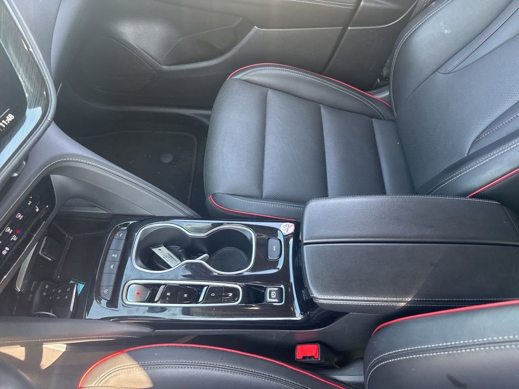 Used 2023 Buick Envision Essence w/ Sport Touring Package image 39