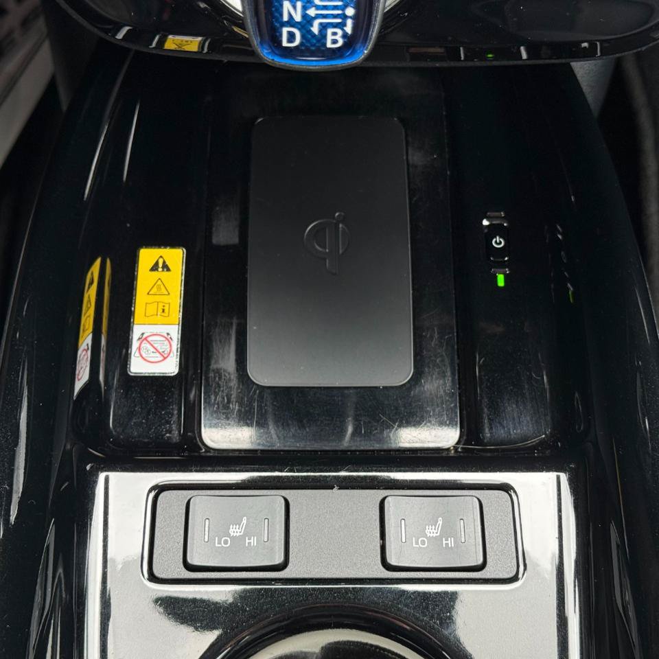 Used 2020 Toyota Prius Prime XLE FWD image 13