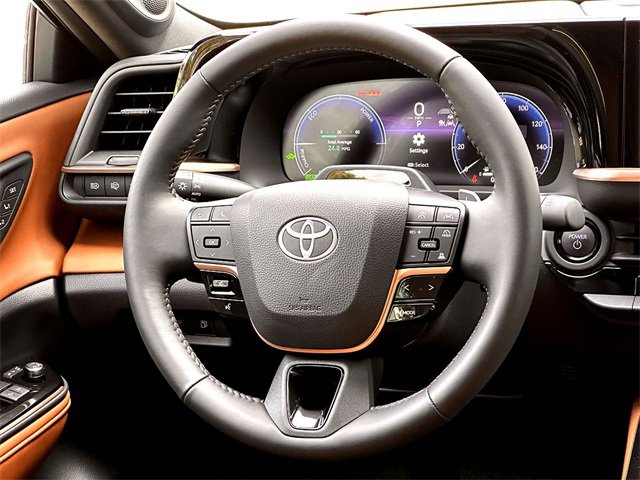 New 2025 Toyota Crown Signia image 25