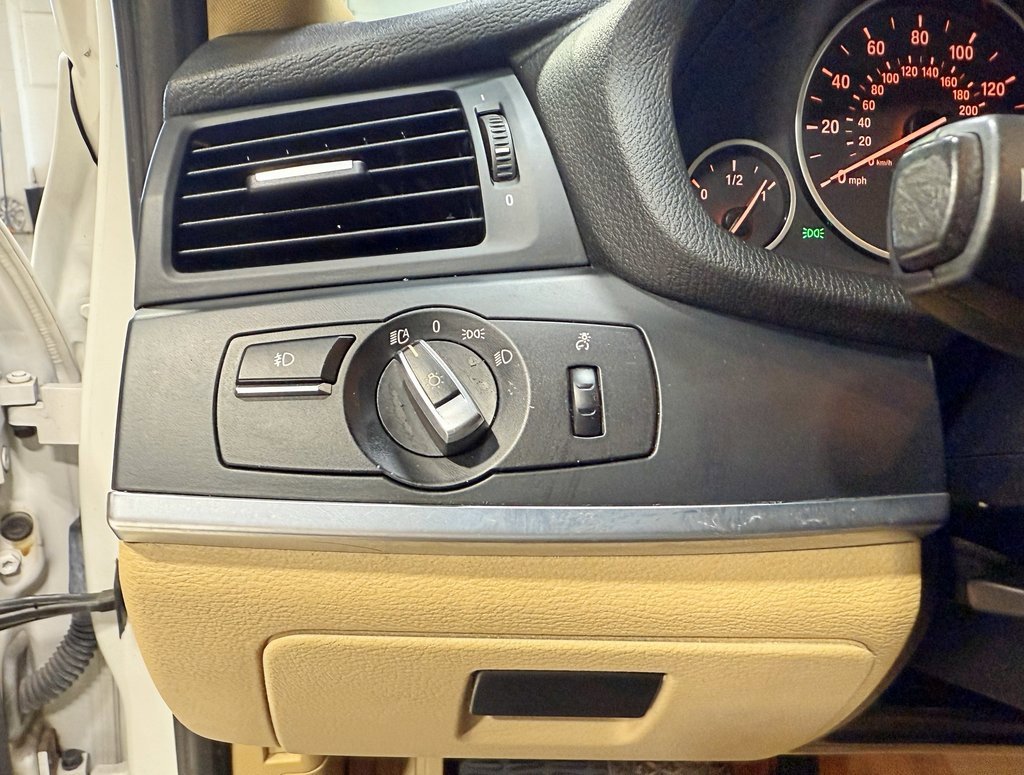 Used 2011 BMW X3 xDrive28i image 15