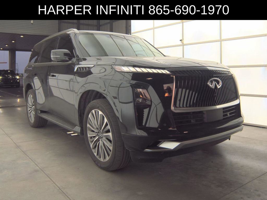 Used 2025 INFINITI QX80 Sensory AWD/4WD image 4