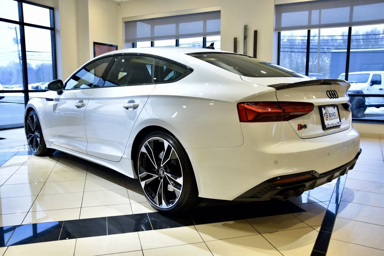 Used 2024 Audi S5 Premium Plus w/ Premium Plus Package AWD/4WD image 4