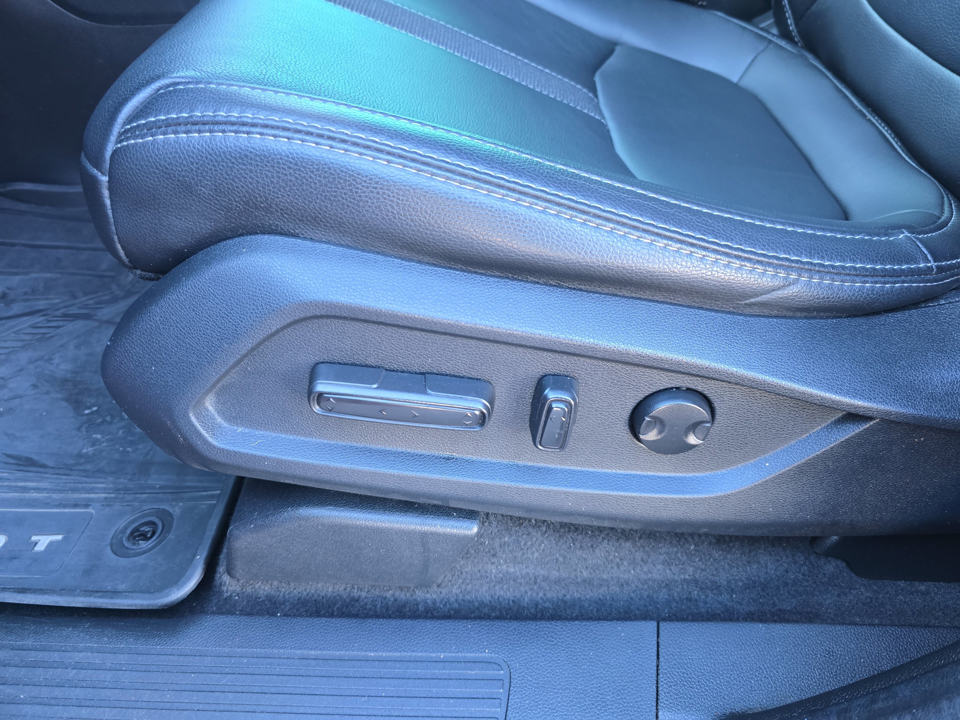 Used 2024 Honda Pilot Touring image 31