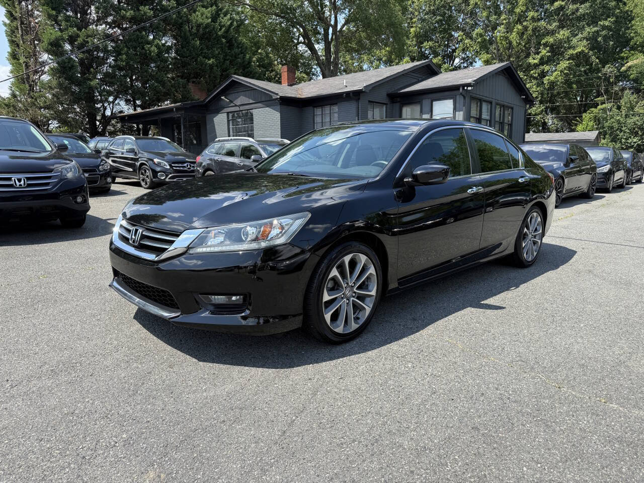 Used 2015 Honda Accord Sport image 2